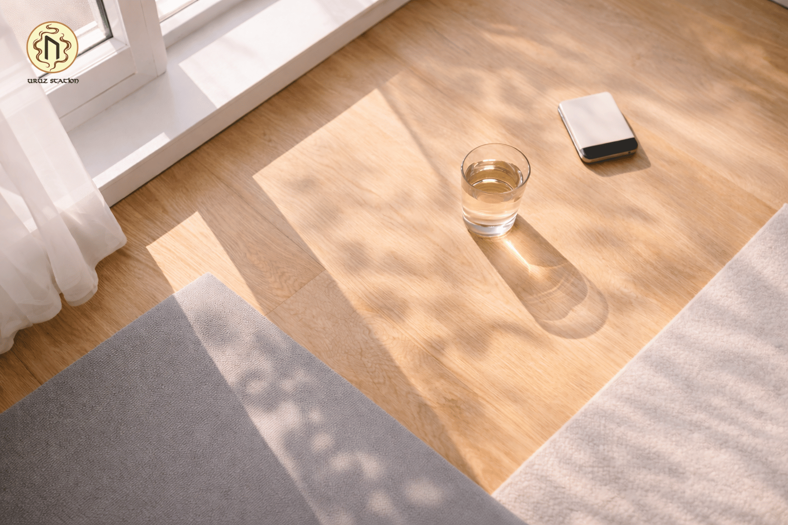 Morning routine: Khởi đầu nhẹ nhàng với ánh sáng tự nhiên và một ly nước ấm — 5 phút đầu tiên quyết định nhịp điệu của cả ngày